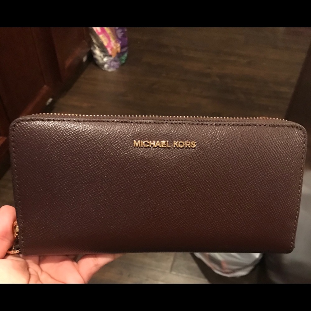 Michael Kors Continental Wallet